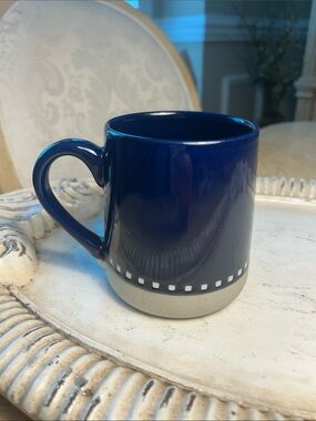 Heartland Hive Mug